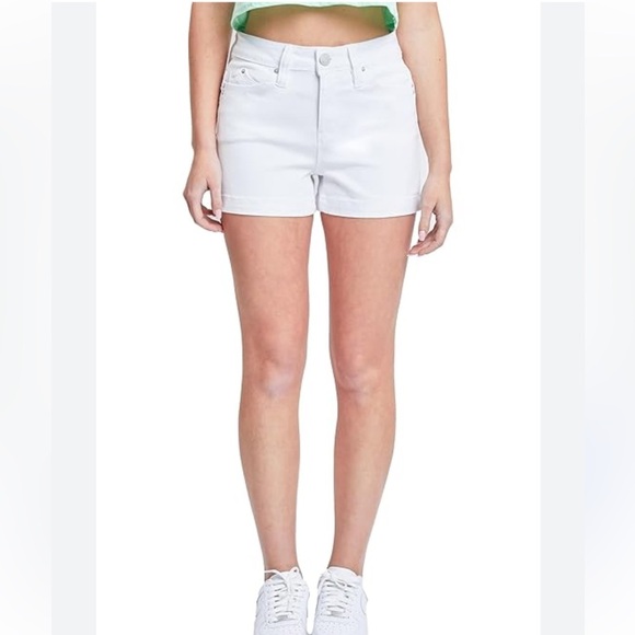 wild fable Pants - Wild Fable Creamy White Stretch Denim Highest Rise 3” Shorts Size 4/27
